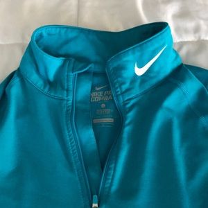 Nike long sleeve running half zip GUC fleece insid
